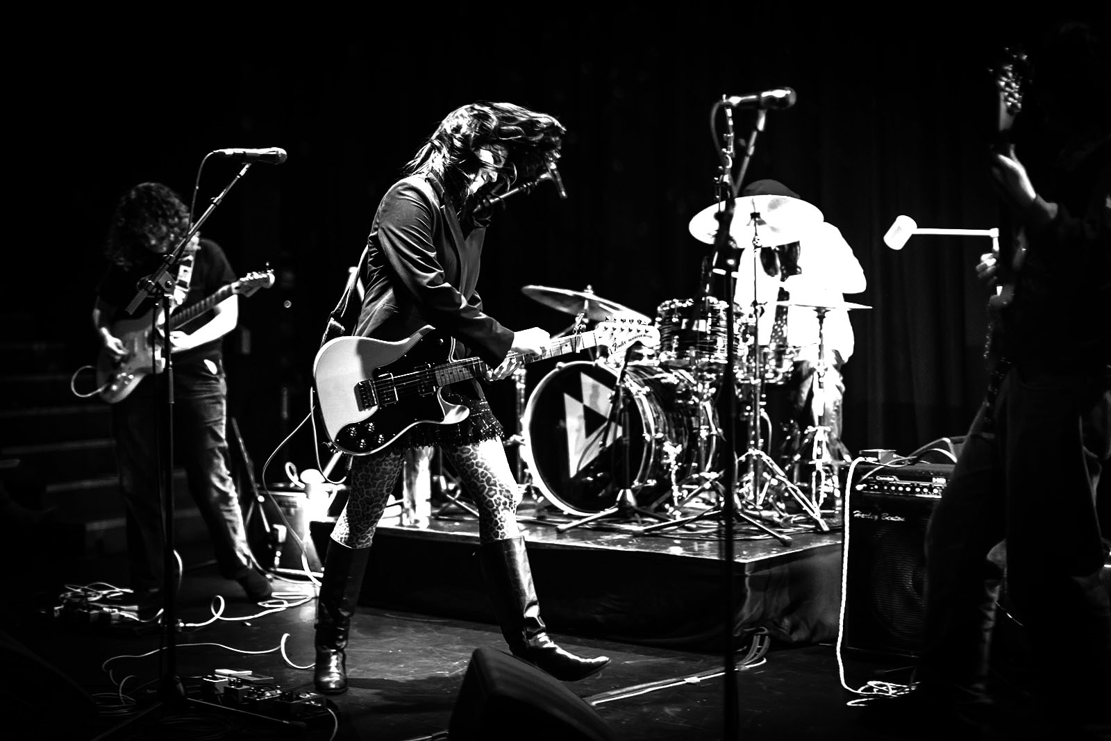 <h3><strong>Live Music</strong></h3>